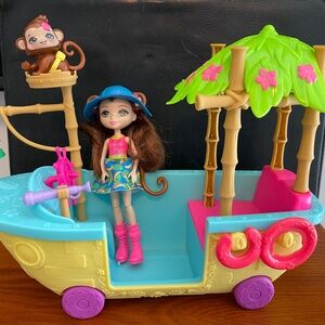 Enchantimals Junglewood Set With Merit Monkey Doll & Monkey Compass